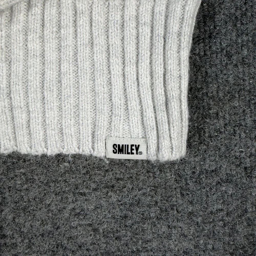 American Eagle x Smiley Kids XS Gray Mock Neck Intarsia Knit Sweater #4414